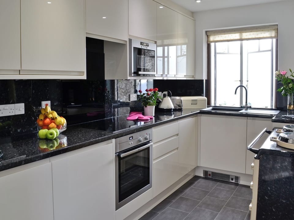 Kitchen | Beacon Cottage, Bittaford, nr. Ivybridge