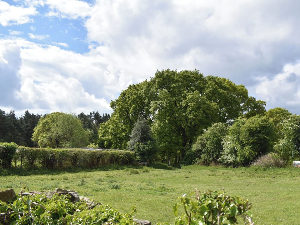 Light and airy dining space | Oak Tree Cottage, Brierley