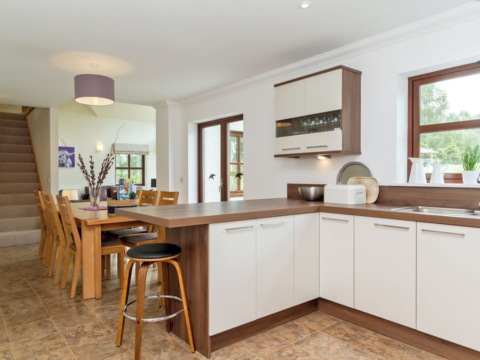 Kitchen with dining area | Birch Corner, Aviemore