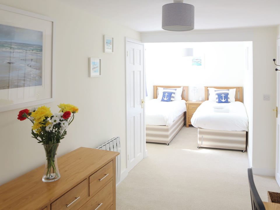Hallway and twin bedroom | Manor Cottage, West Pentire