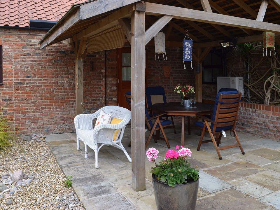 Sitting-out-area | The Landings Cottage, Beningbrough, nr. York
