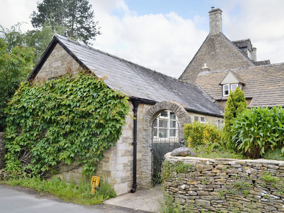 Exterior | Bakery Cottage, Cirencester
