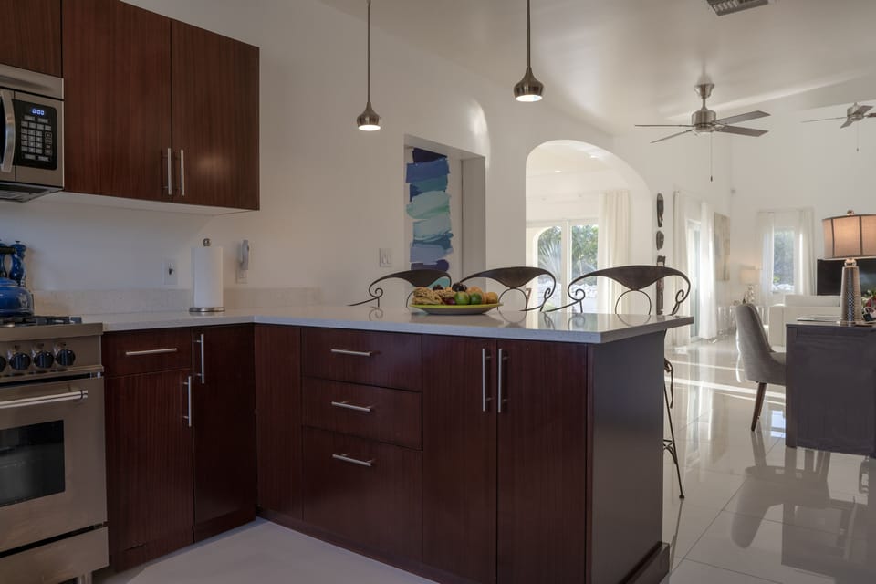 Cozy Kitchen Bar