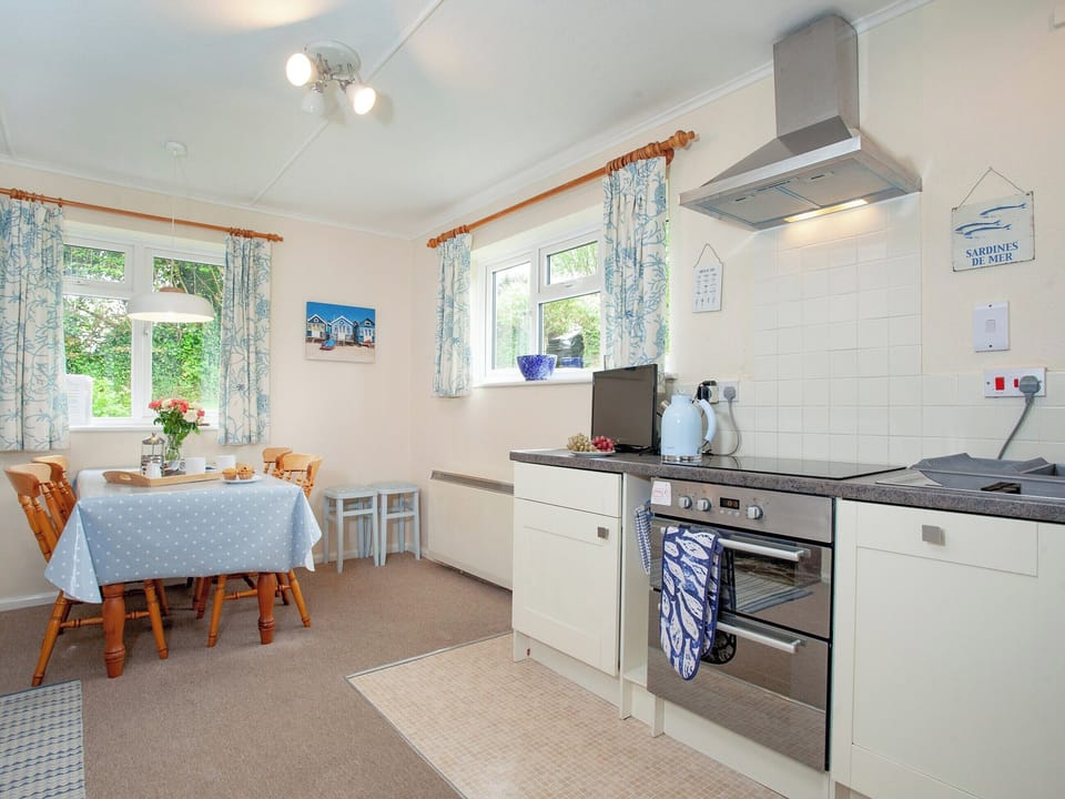 Kitchen/diner | Sweet&rsquo;s Close, Polgooth, St Austell