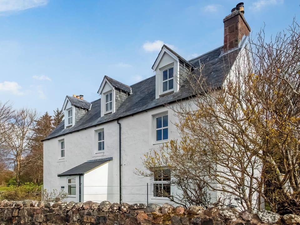 Exterior | Seafield House, Lochinver