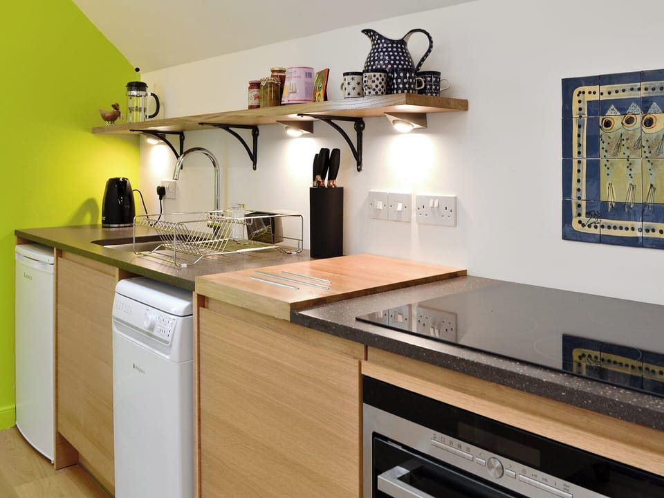 Well equipped kitchen area | The Hayloft, Balerno, near Edinburgh