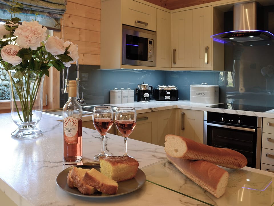 Kitchen | Ty Pren, Dyffryn Ardudwy, near Barmouth
