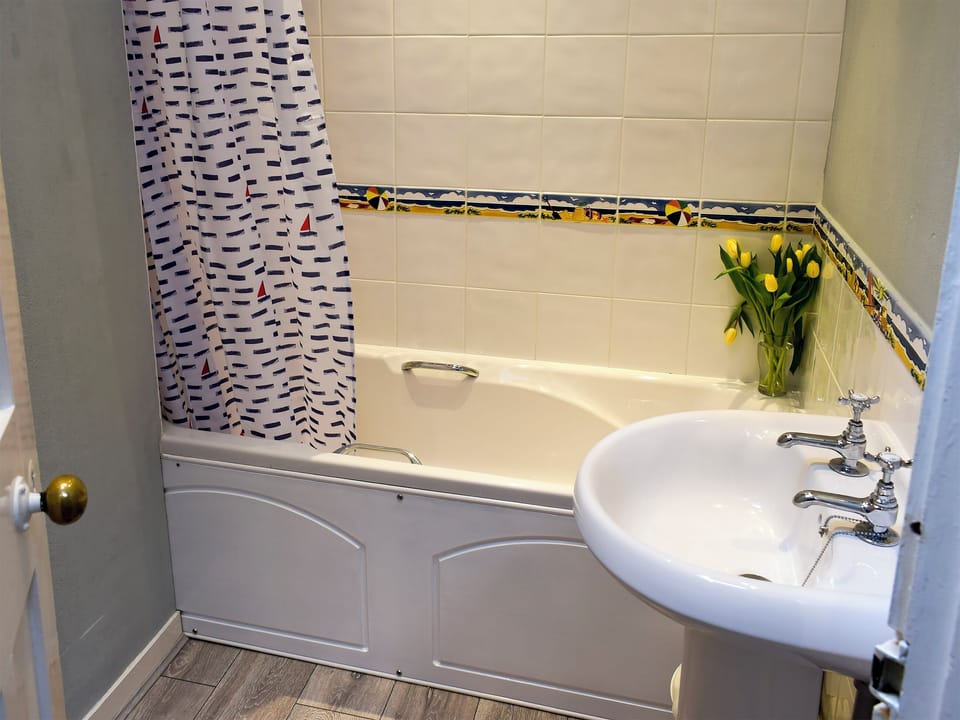 Bathroom | Puzzle Corner, Sandsend, near Whitby