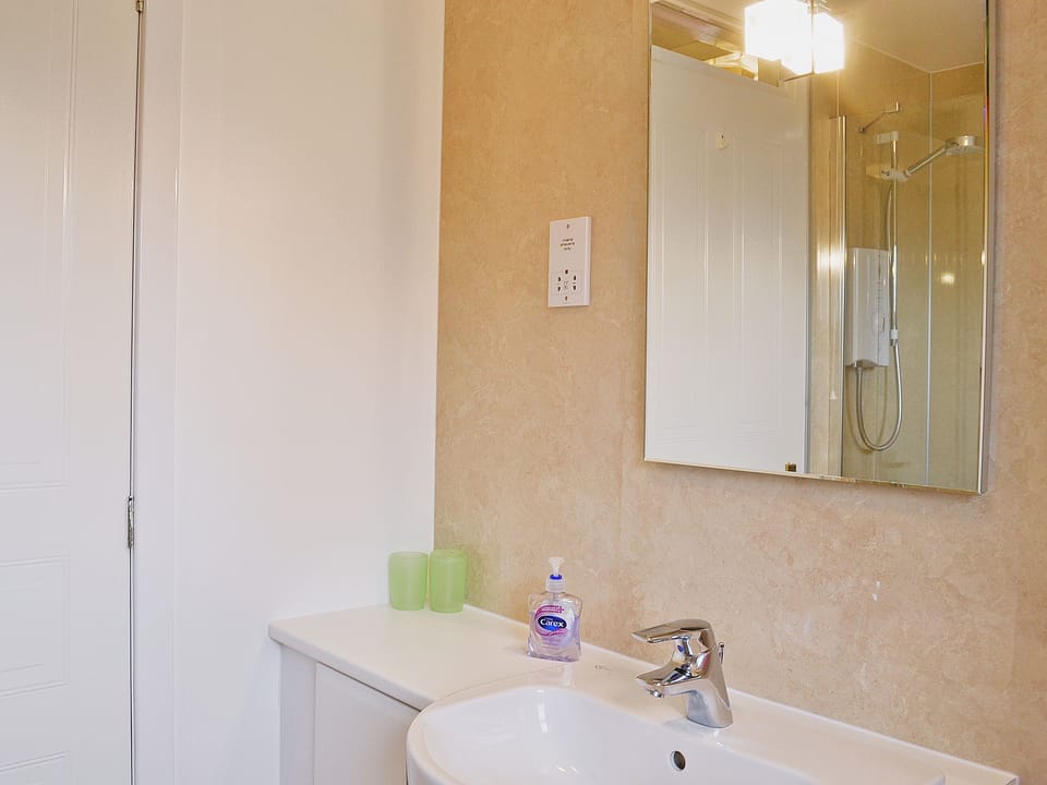 Bathroom | Glenrothay, Dalfaber, Aviemore
