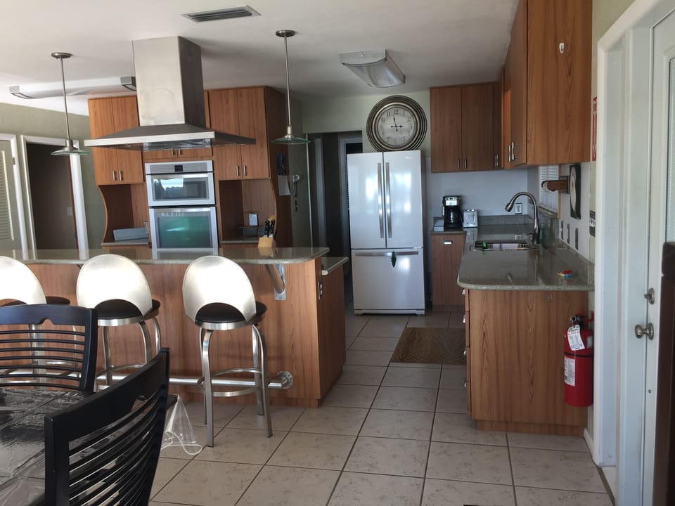 think you could cook in this kitchen?
