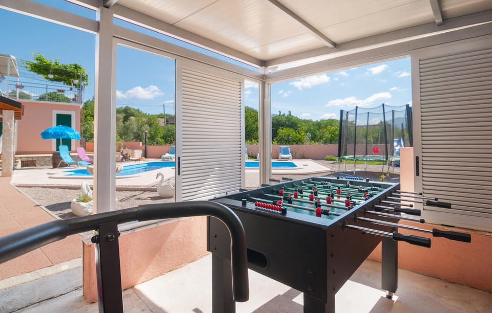 pool