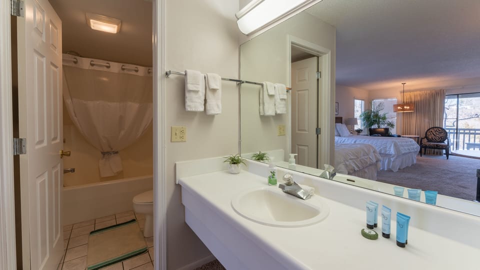 3rd bedrooms full bath