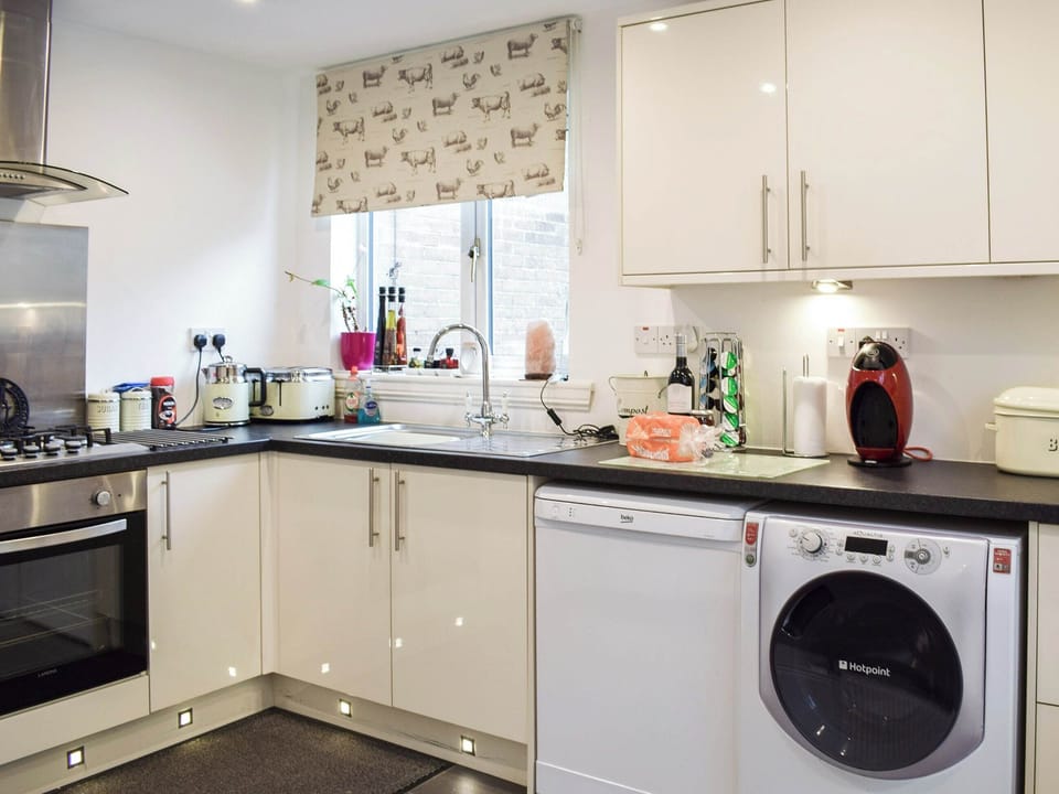 Kitchen | Fiona&rsquo;s Cottage, Crieff