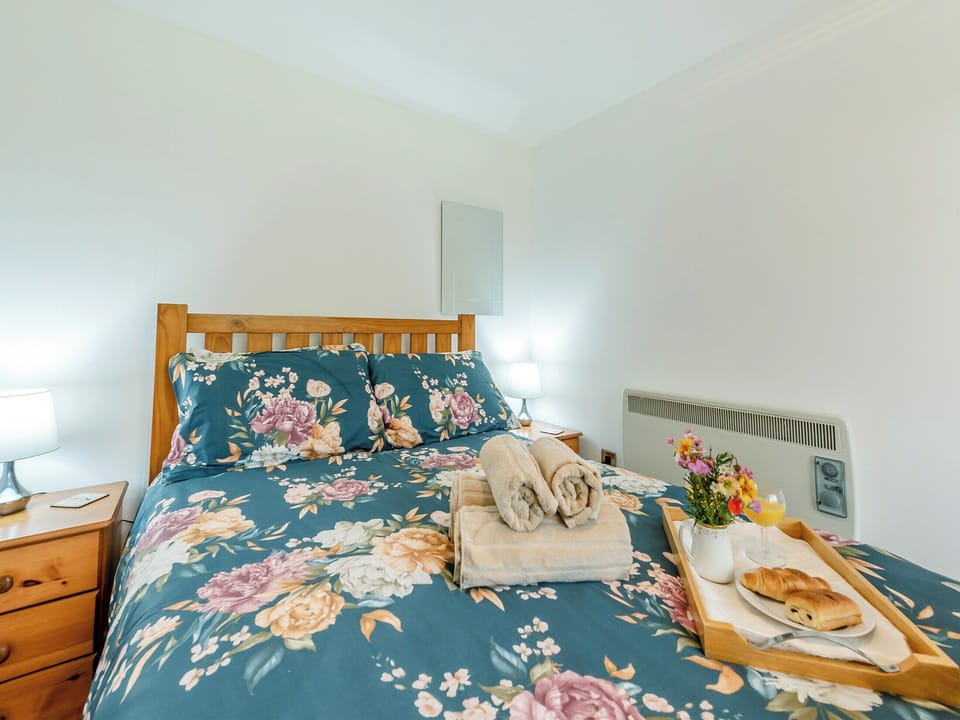 Double bedroom | The Lodge - Maesydderwen Holiday Cottages, Llandeilo