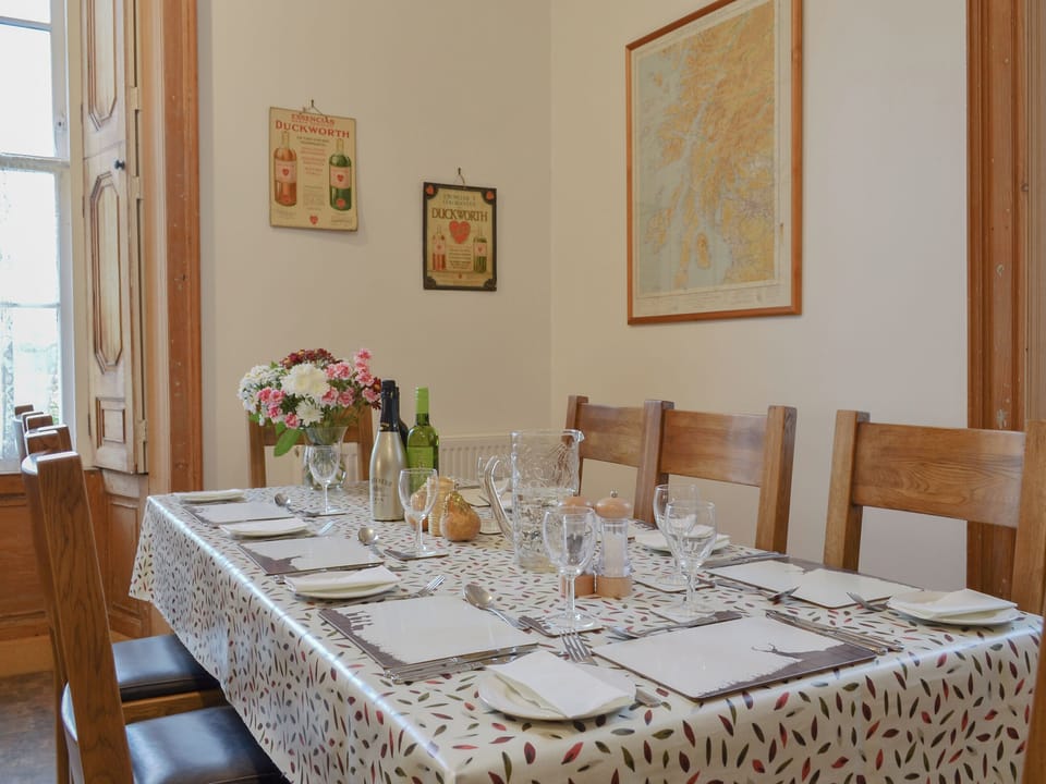Well-equipped fitted kitchen with dining area | The Factor&rsquo;s House, Kilmartin Glen, near Lochgilphead