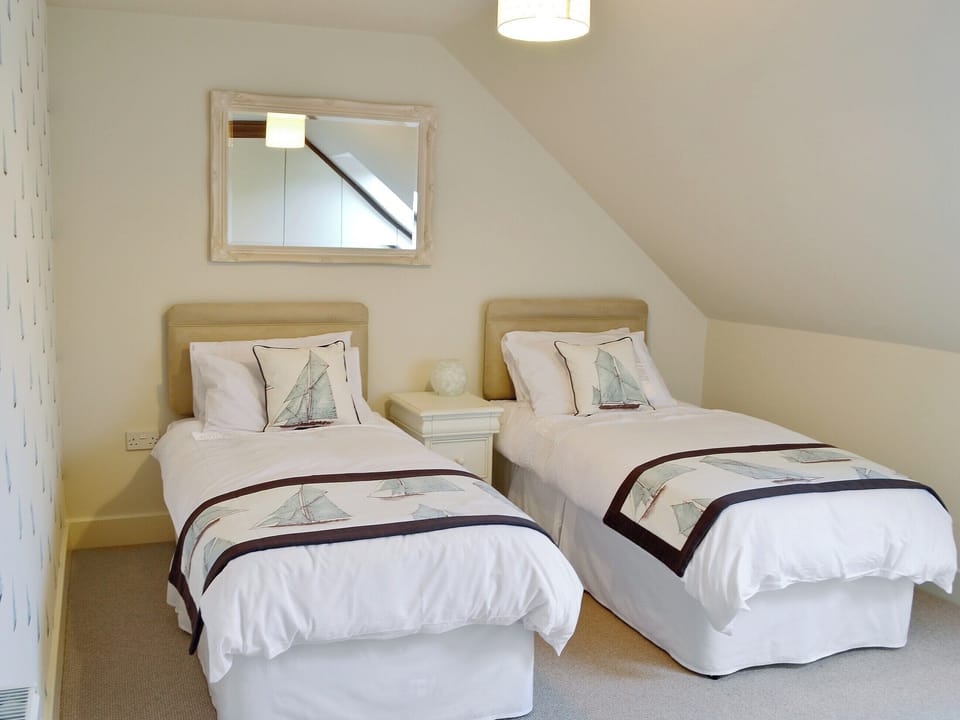 Twin bedroom | Salar&rsquo;s Rest, Alnmouth