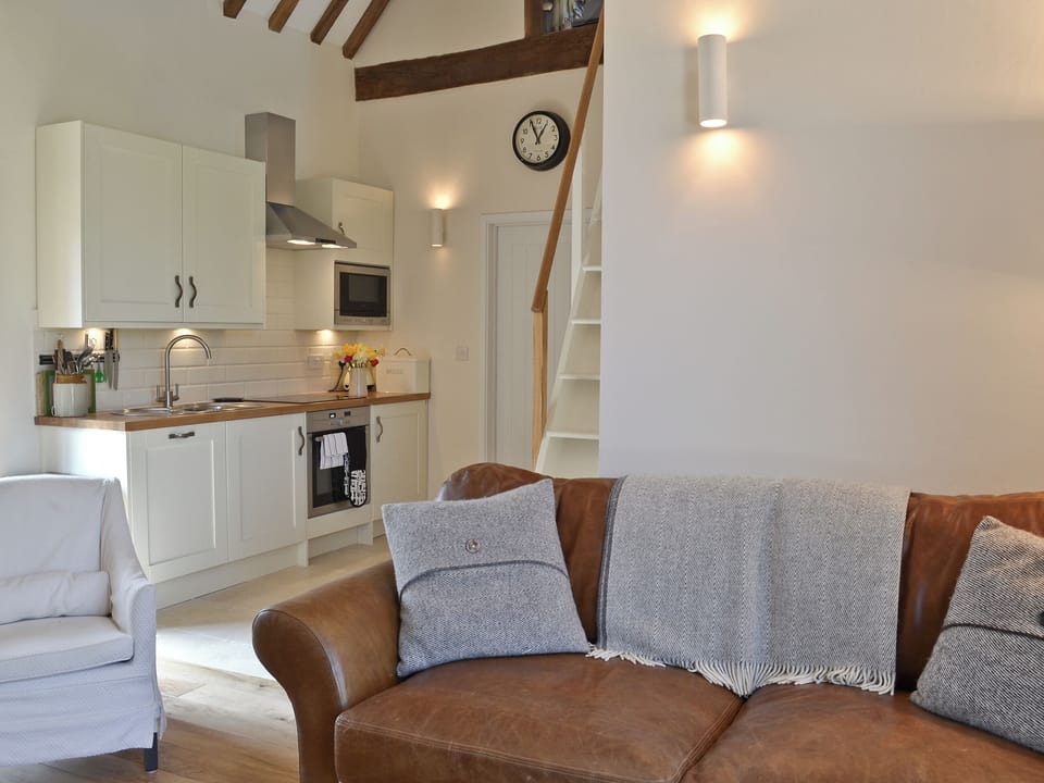 Open plan living/dining room/kitchen | Fig Cottage, East Brabourne, nr. Ashford