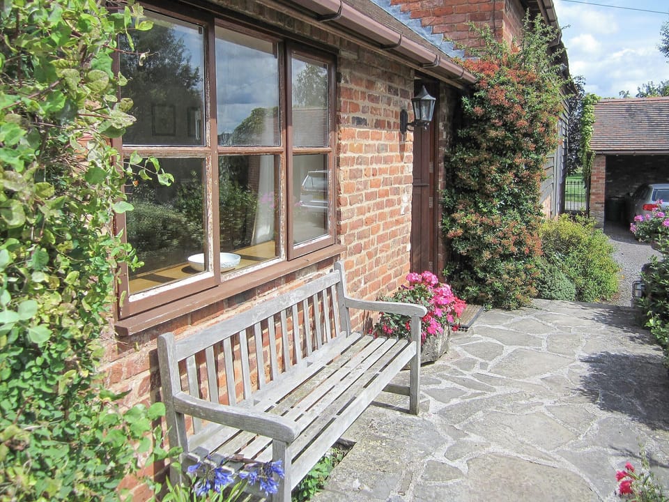 Sitting-out-area | Garden Cottage, Corse Lawn, near Tewkesbury