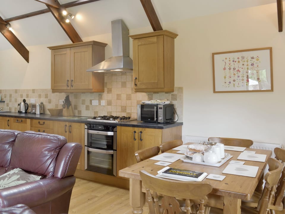 Convenient open plan design | Cider Barn - Burracott Farm, Poundstock, Bude