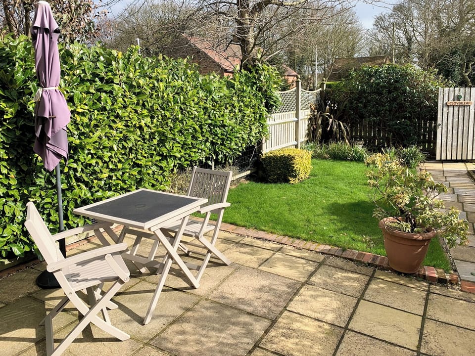 Garden | Cloverleaf - Seaview, Saltfleetby, near Louth