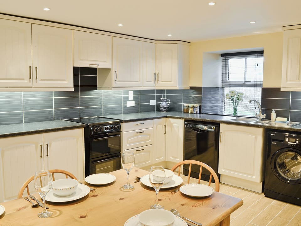 Kitchen | Longcroft Cottage, Oyne, nr. Insch