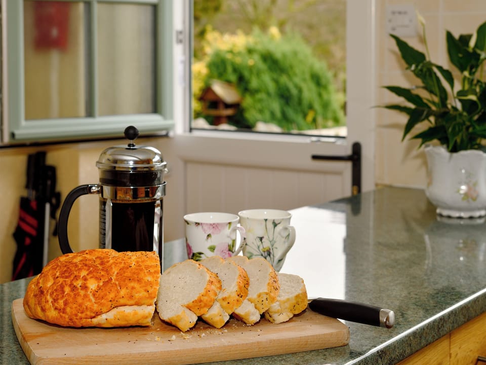 Kitchen and dining area | Molly&rsquo;s Cottage, Glenridding