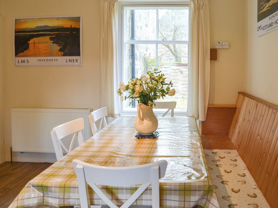 Wonderful breakfast area in the kitchen/diner | Einich, Newtonmore, near Aviemore