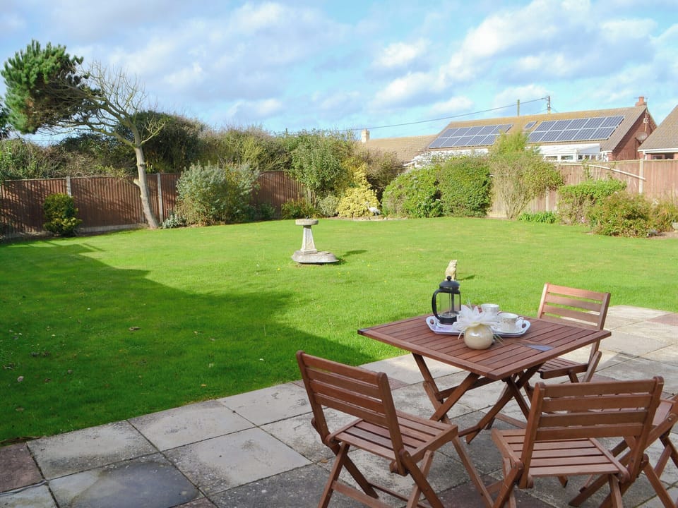 Idela patio area | Rest-A-While, Walcott, near North Walsham