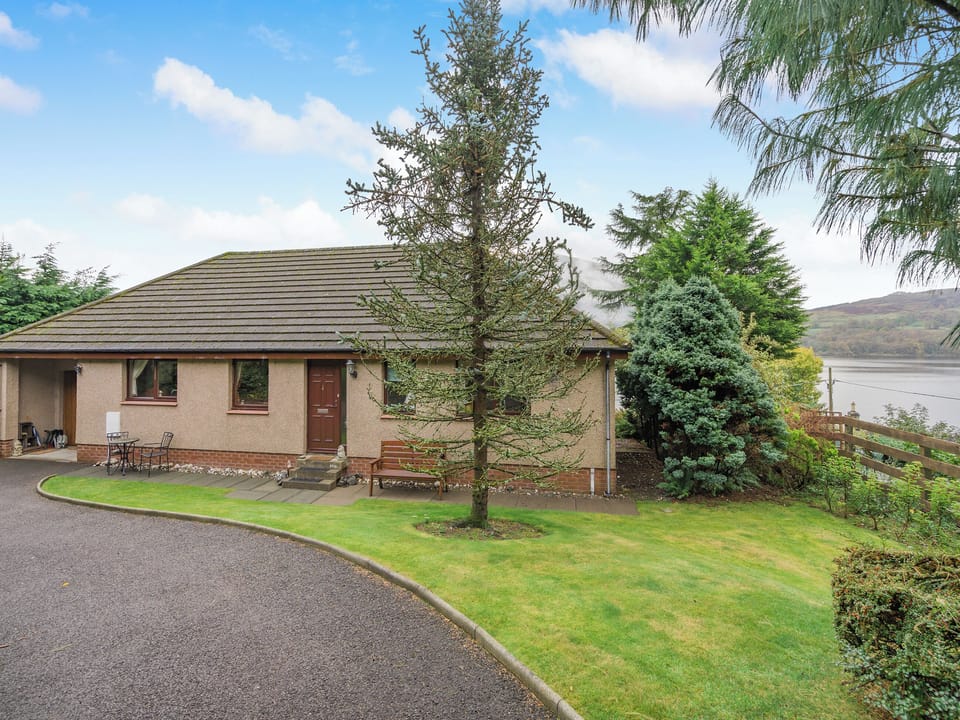 Exterior | Lochside View, Lochearnhead