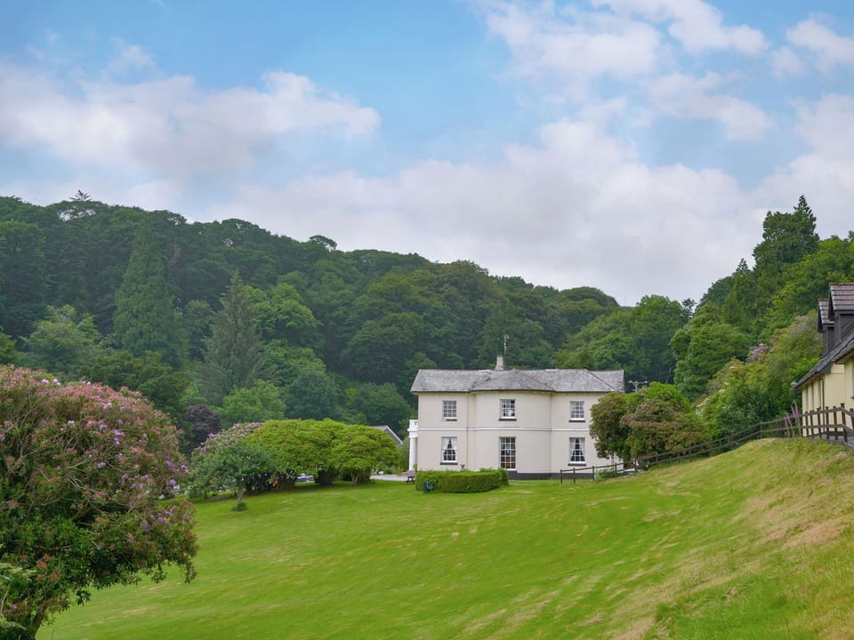Exterior | Foulston Apartment - Rosecraddoc Manor, Liskeard