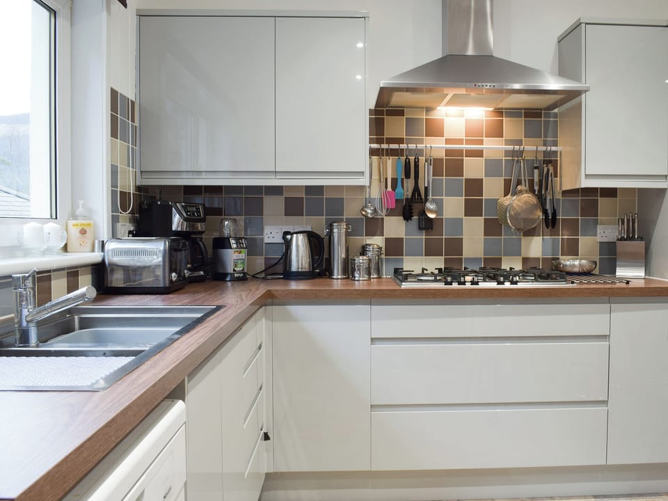 Well-equipped kitchen | Tigh Raineach, Strathyre, Callander