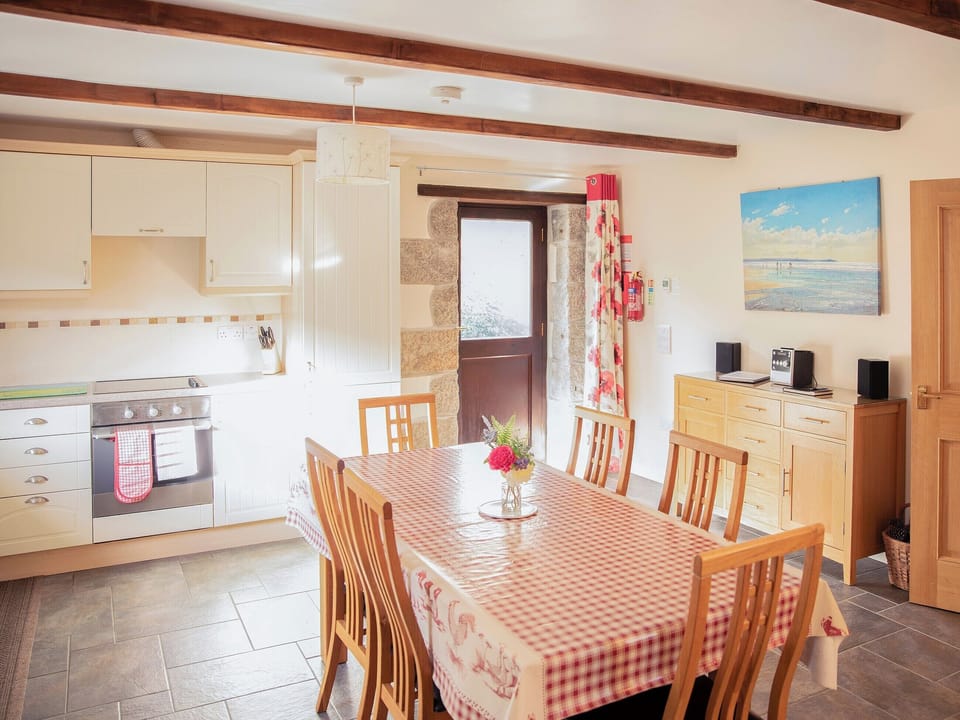 Kitchen/diner | Little Content Farm Cottage - Burnuick Farm Cottages, Gunwalloe, near Helston