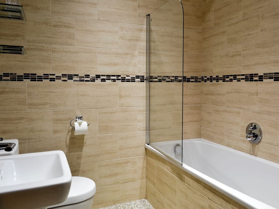 Bathroom | Apartment 5 - The Landings, Filey