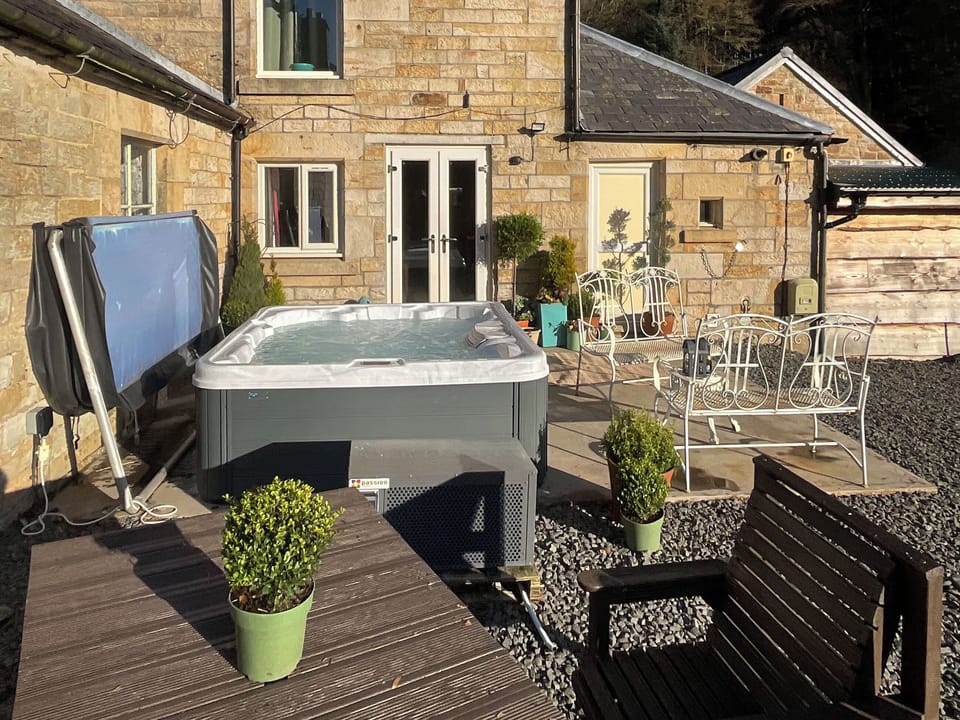 Hot tub | Kielder Cottage Spa, Kielder