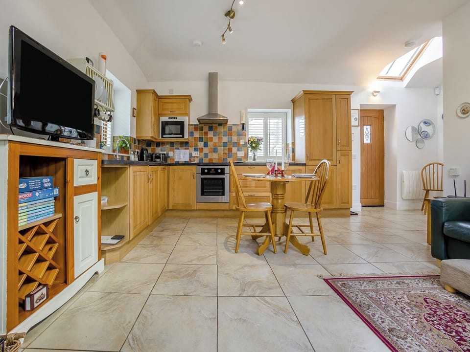 Open plan living space | Apple Tree Cottage - Emmock Farm Cottages, Tealing, near Dundee