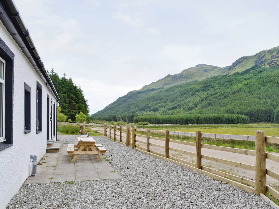 Sitting-out-area | Corrie Massan, Glen Massan near Dunoon