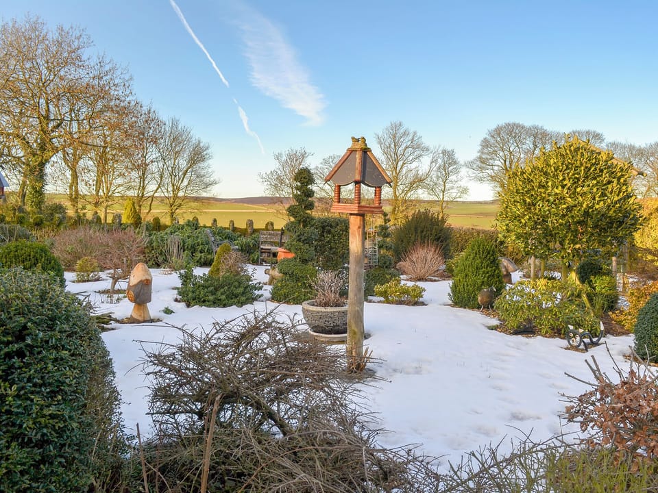 Large garden with sitting-out area and garden furn | Horcum View, Lockton, near Pickering