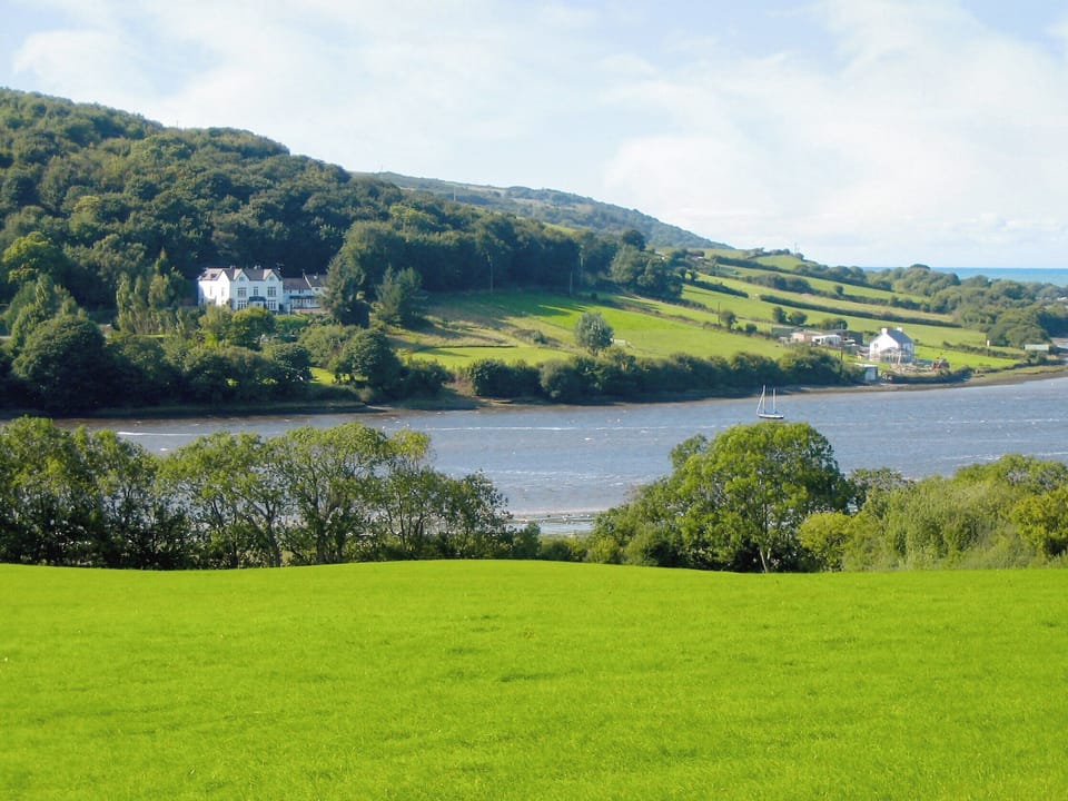 Pembrokeshire Coastal Path near Moylegrove | Tawelwch, St Dogmaels 
