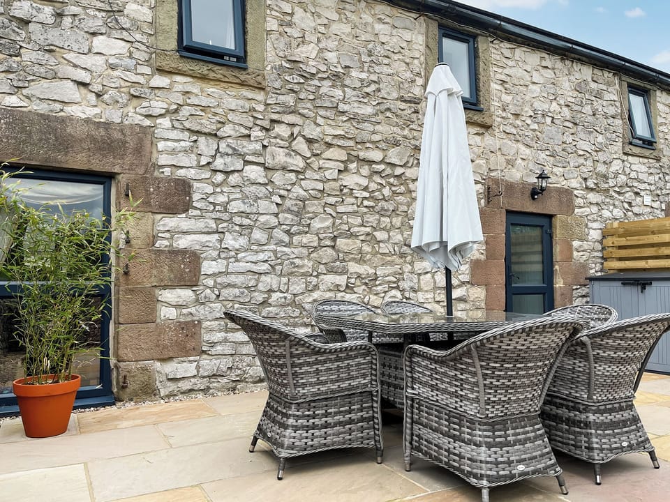 Sitting-out-area | Honeysuckle Cottage, Matlock