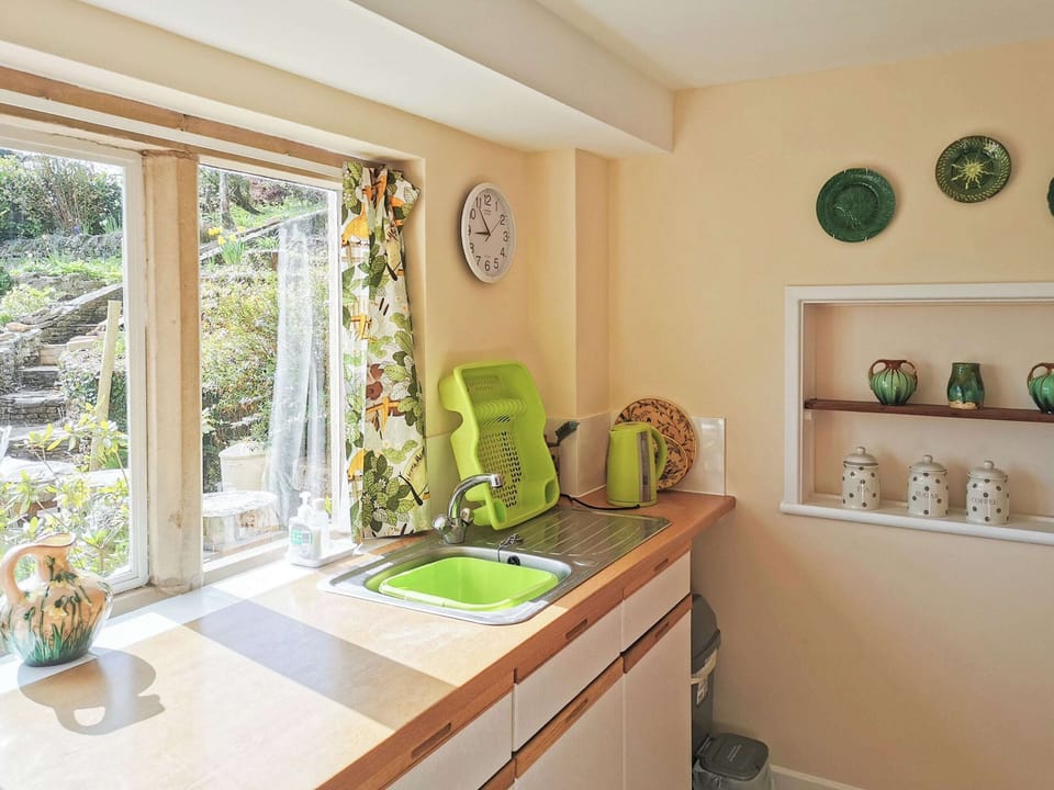 Kitchen | Violet Cottage, Pitchcombe, near Painswick