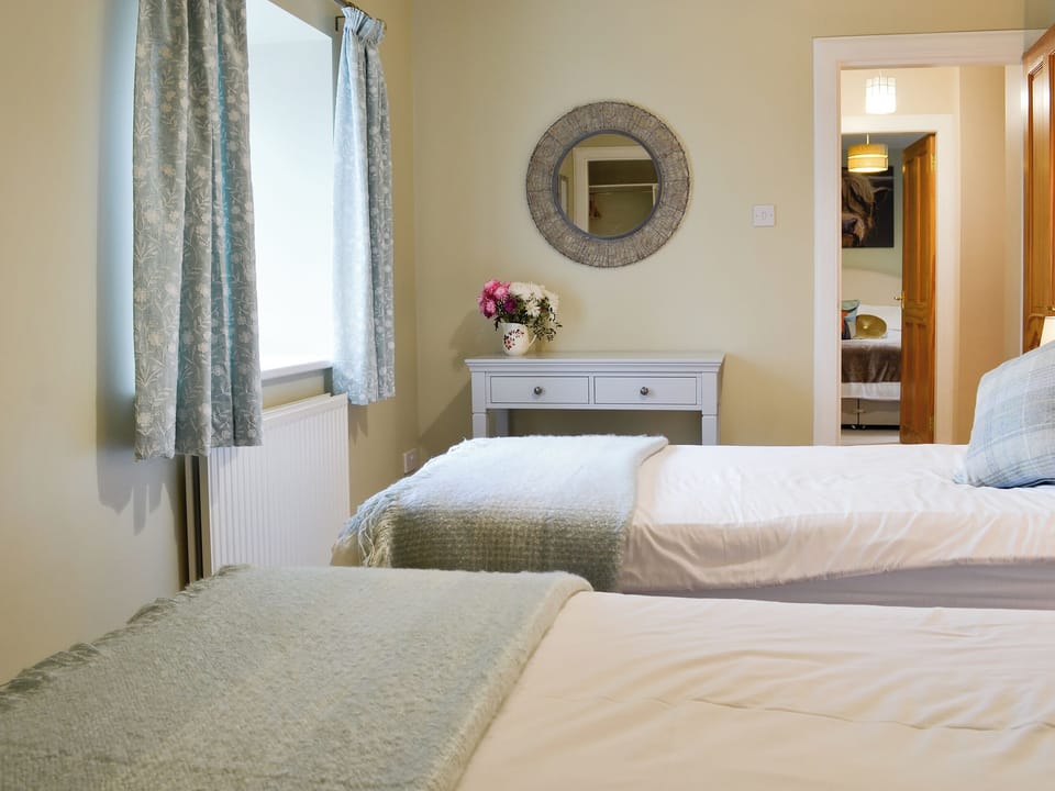 Twin bedroom | High Kirkland Holiday Cottages: The Byre - High Kirkland Holiday Cottages, Kirkcudbright