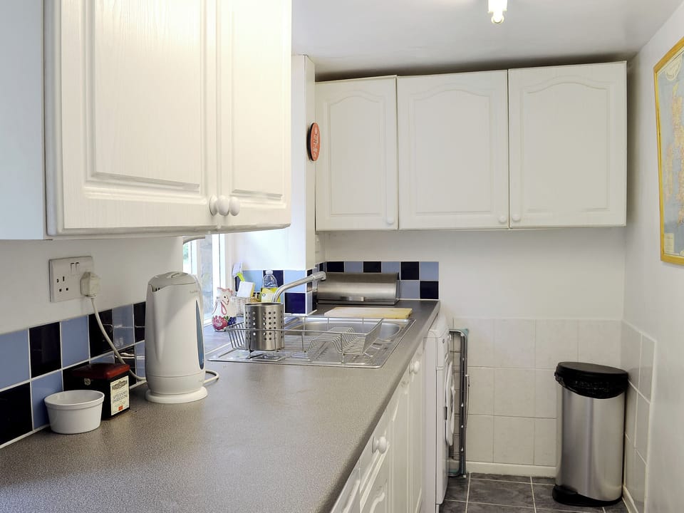 Kitchen | Drum And Monkey Cottage, Chapel-en-le-Frith