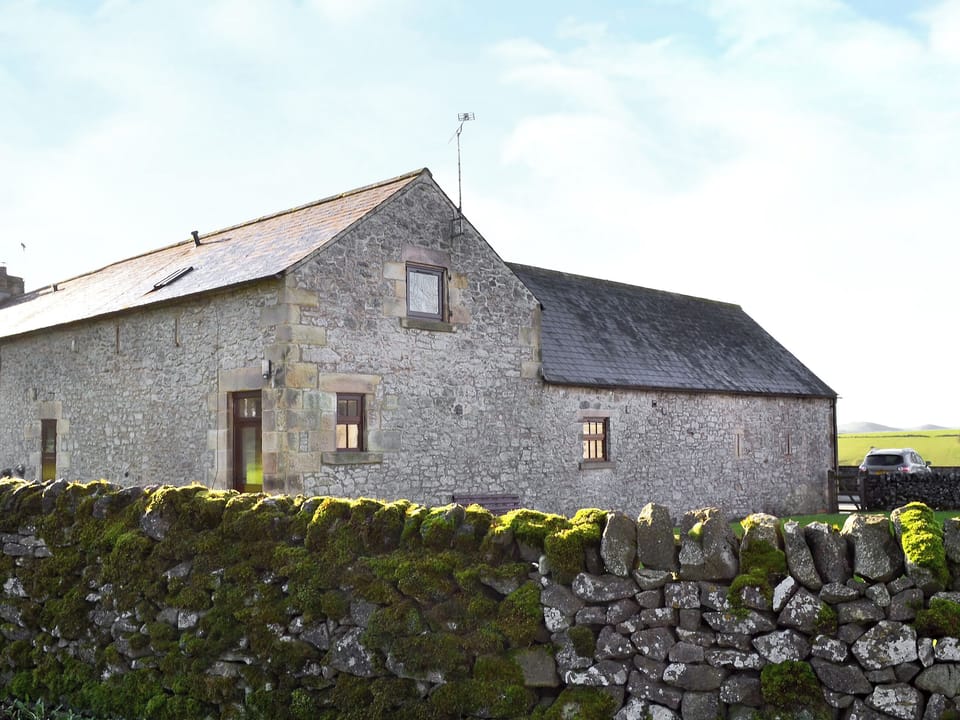 Exterior of the cottage | Whitehouse Farm Barn, Heathcote, near Hartington