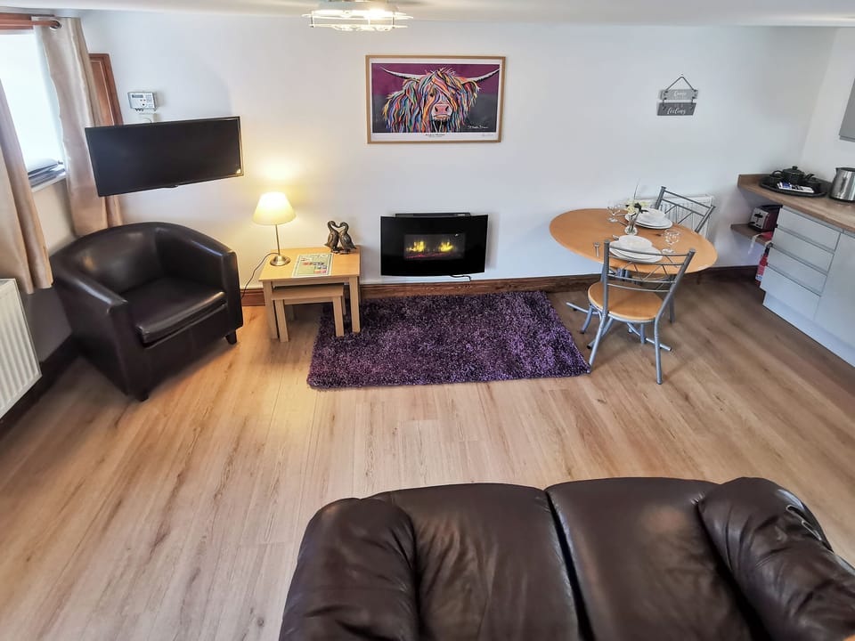 Open plan living/dining room/kitchen | Harbut Law Holiday Cottages - The Calf Shed, Alston