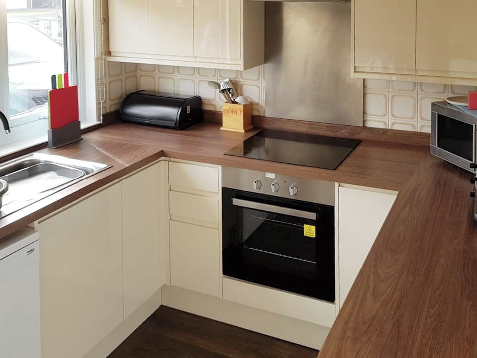 Kitchen | Fairlawns, Fairbourne