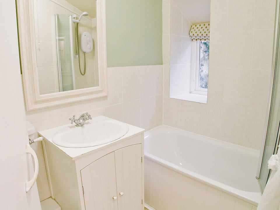 Bathroom | Junipers, Puncknowle, nr. Bridport