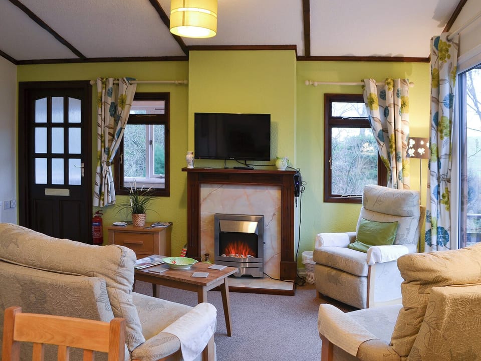 Bright open plan living area | Catbank - Threapland Park, Moota, near Cockermouth