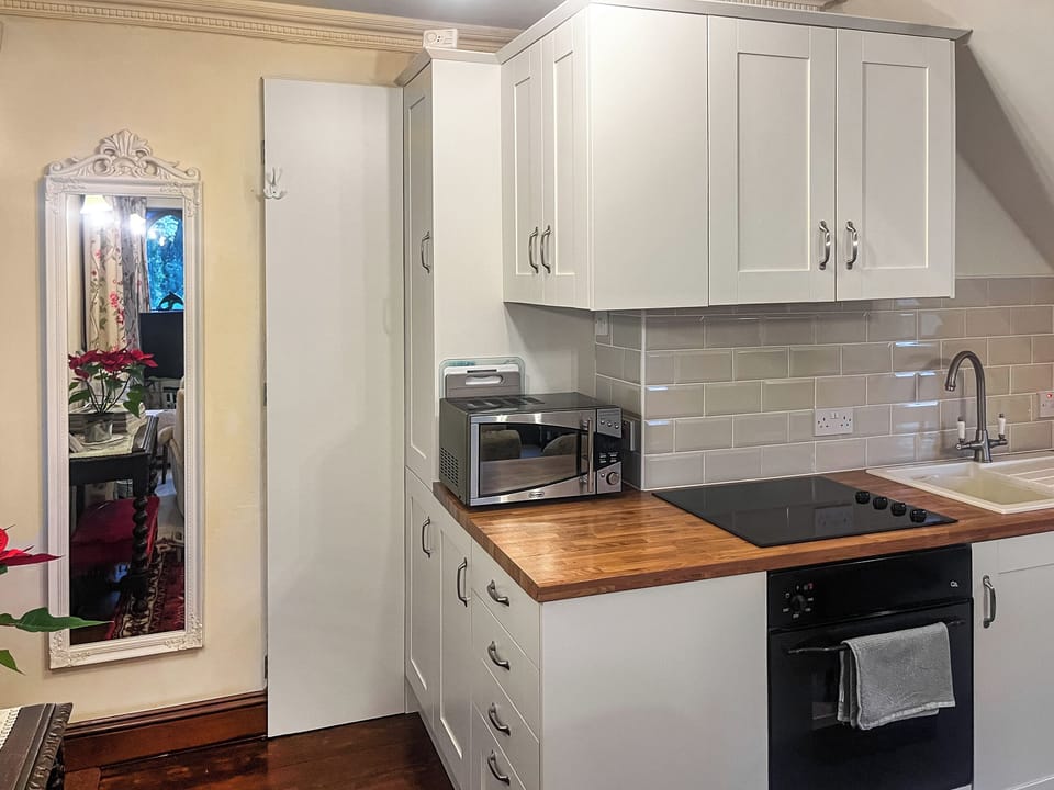 Double bedroom | Heathfield Lodge, Bransgore, nr. Christchurch