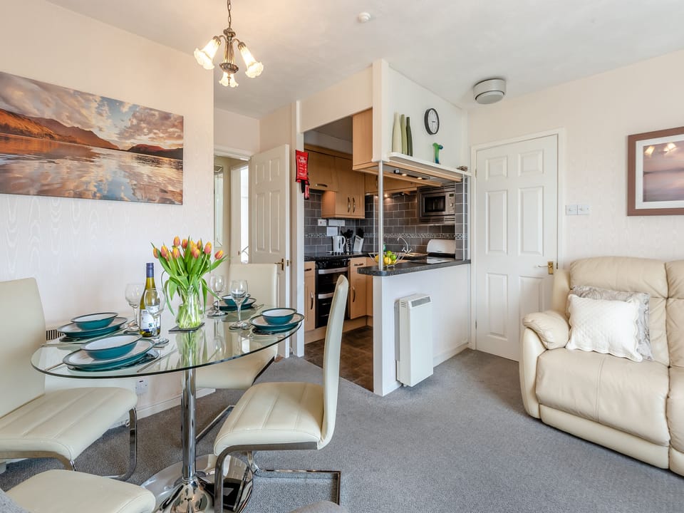 Dining Area | Rainbow&rsquo;s End, Bowness-on-Windermere