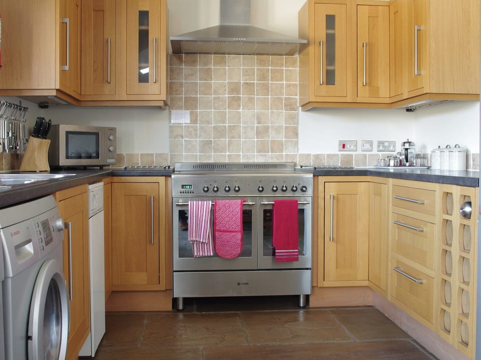Fully appointed fitted kitchen | The Old Forge, West Lutton near Malton